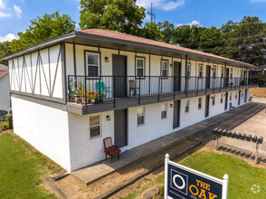 Building Photo - MF-15-The Oak Apartments