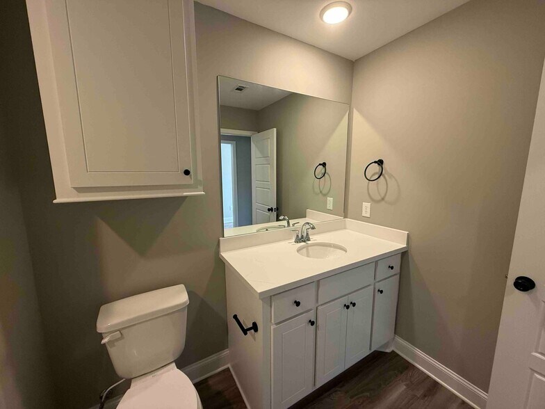 Building Photo - 573 Patrick Farms Dr