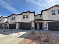 Building Photo - SAND HOLLOW TOWNHOME FOR RENT!