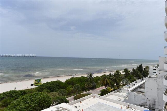 Building Photo - 5555 Collins Ave