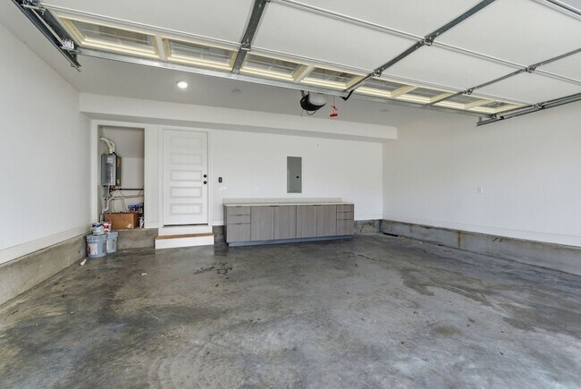 Building Photo - 203 Oceola Ave
