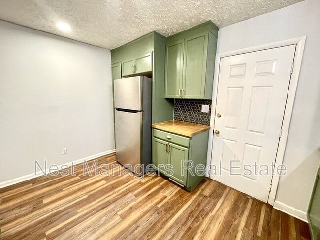 Building Photo - 1603 Hickoryridge Ct