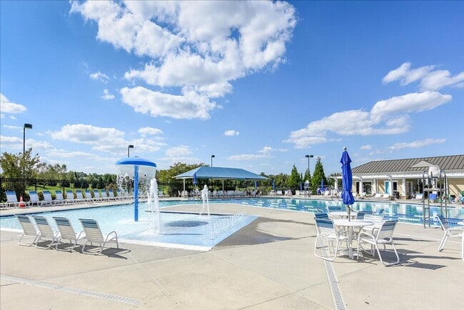 Building Photo - 1 month free with 24-month lease! Attracti...