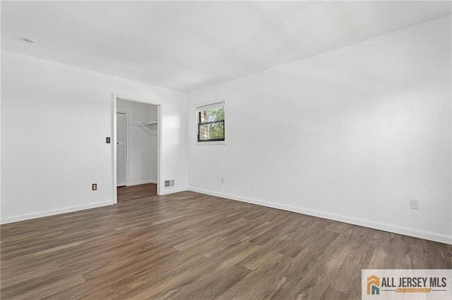 Building Photo - 138 Orlando St