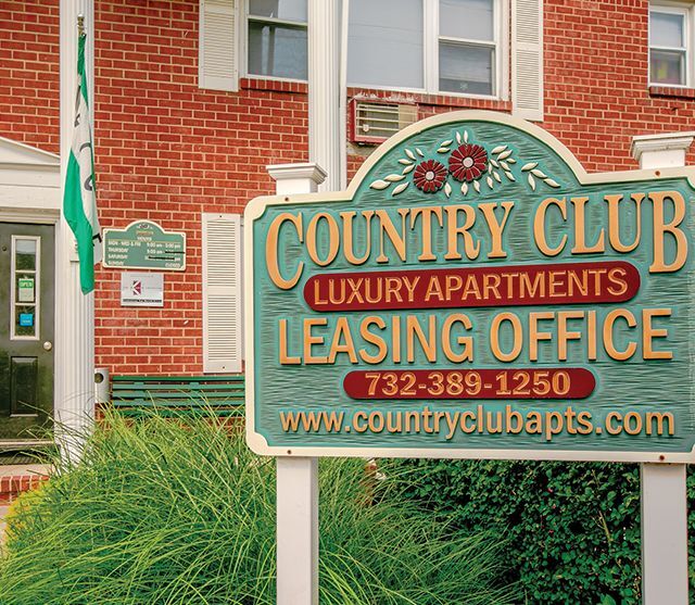 Building Photo - Country Club Apartments