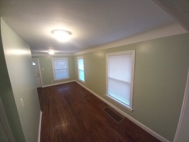 Building Photo - 24833 Bennett St