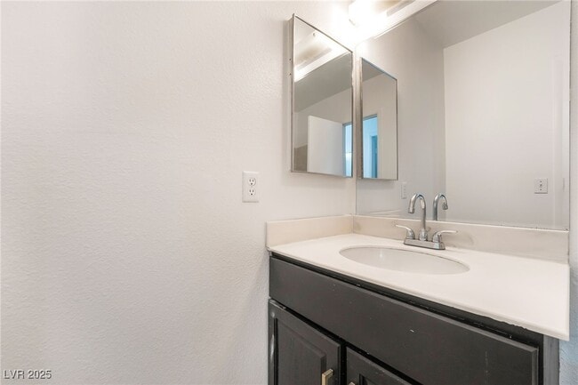 Building Photo - 4739 Buena Vista Way