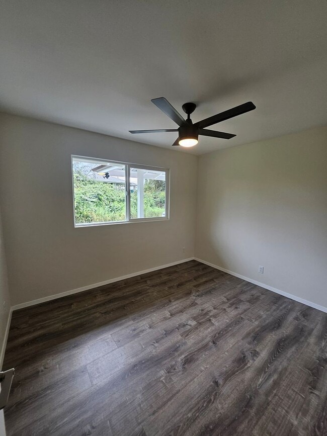 Building Photo - Beautiful NEW 3 Bedroom 2 Bath Home off South Kulani