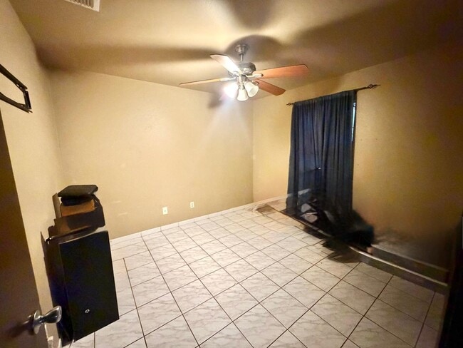 Building Photo - 3611 Cancun Loop