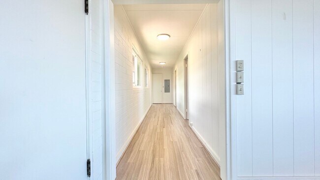 Building Photo - 4202A Sierra Dr
