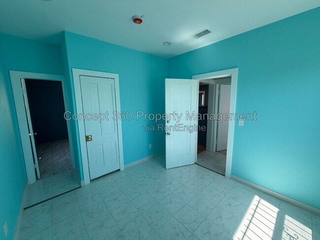 Building Photo - 1124 Nadeau St