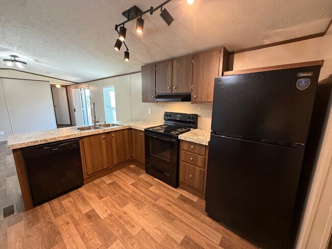 Building Photo - 20 Tylers Cookie Ln