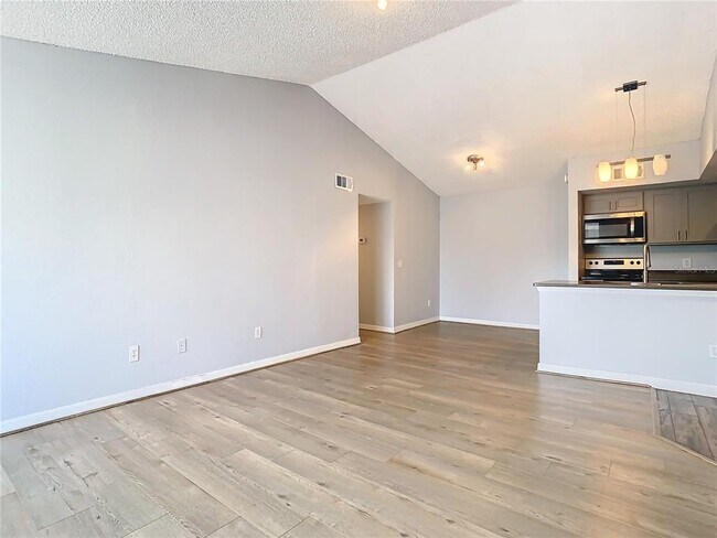 Building Photo - 5144 Conroy Rd