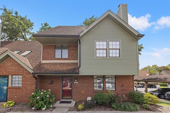 Building Photo - 3441 Laredo Dr