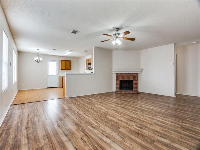 Building Photo - 3875 Fox Run Dr