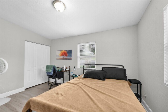 Building Photo - 1349 Woodbine St
