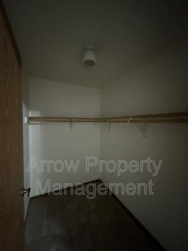 Building Photo - 203 E Arbor Ave