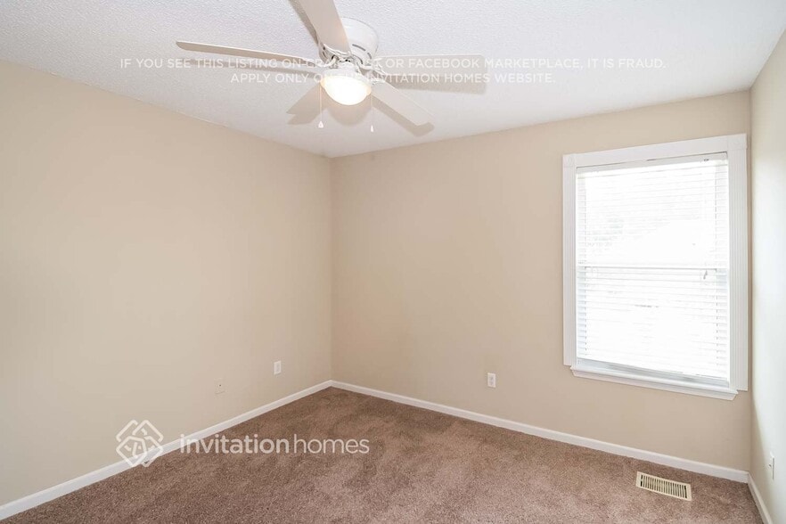 Building Photo - 812 Lapoma Way