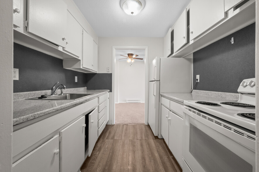 Building Photo - 43 Olcott Dr