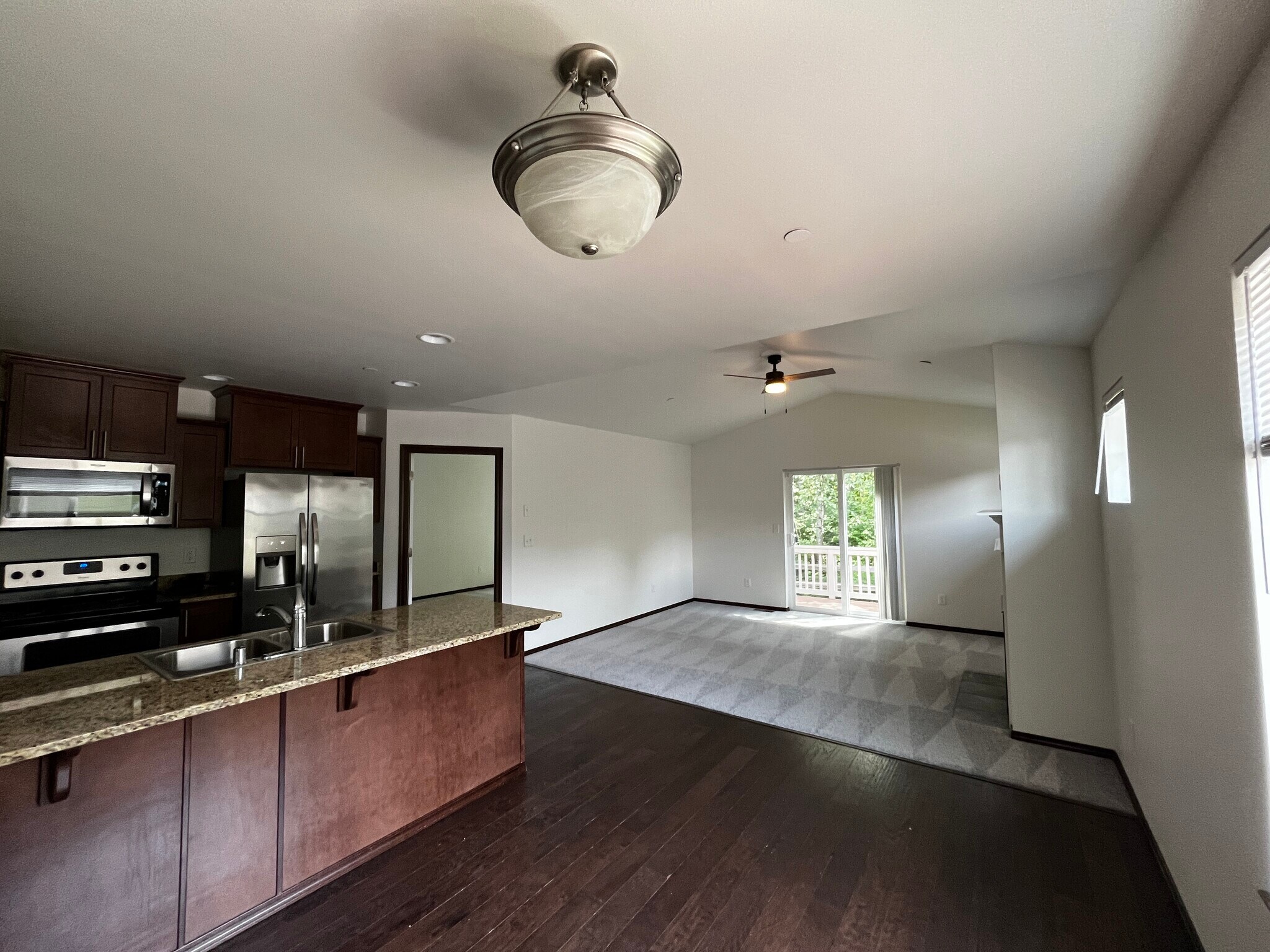Building Photo - 703 Kodiak Ln