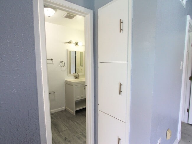 Building Photo - 260 El Dorado Blvd