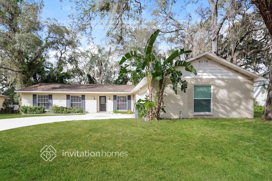 Primary Photo - 5208 Cumberland Dr