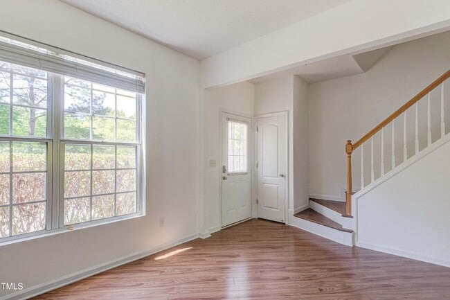 Building Photo - 306 Orchard Park Dr