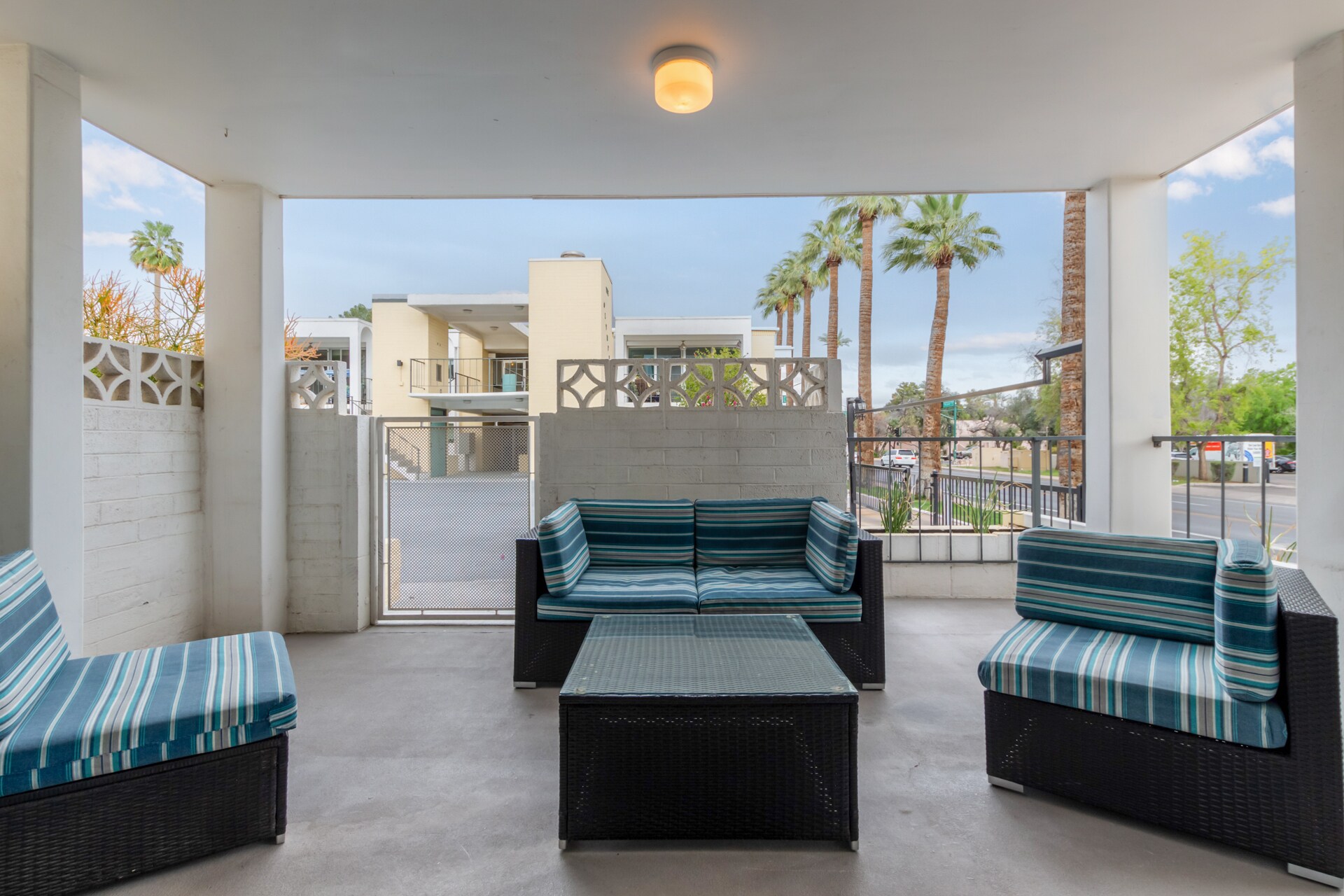 Building Photo - 6502 N Central Ave