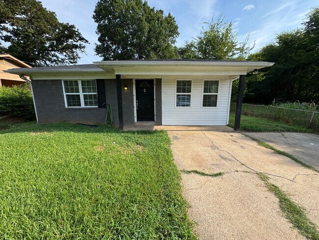 Primary Photo - Beautiful 4 Bedroom Home in North Shreveport