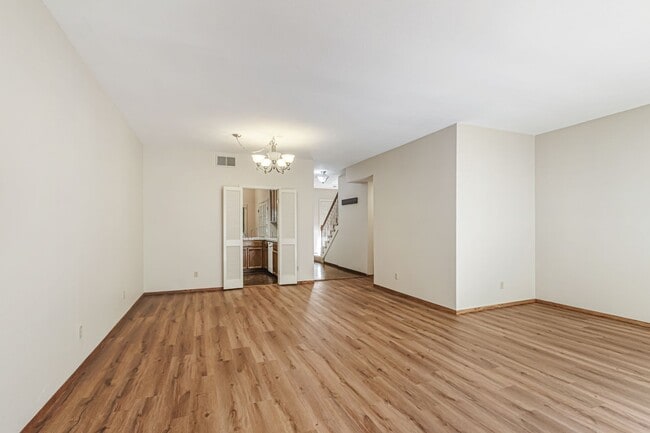Building Photo - Two Primary Suites w/ Bonus Room l Prime L...