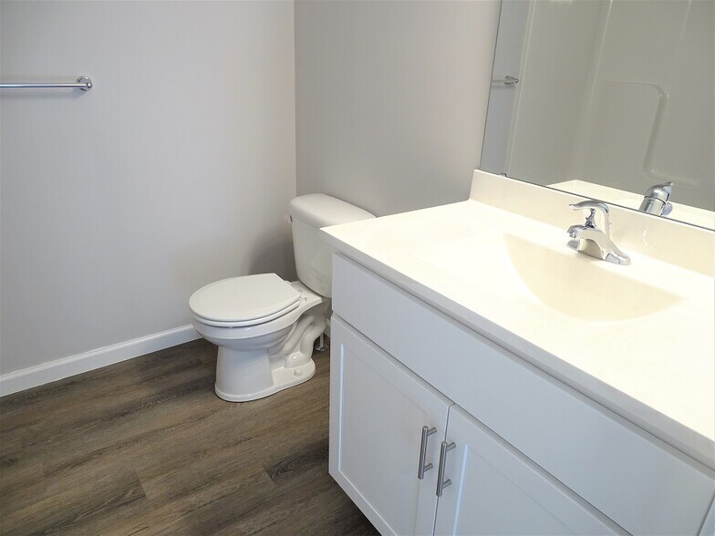 Building Photo - 19 Cobblestone Ct