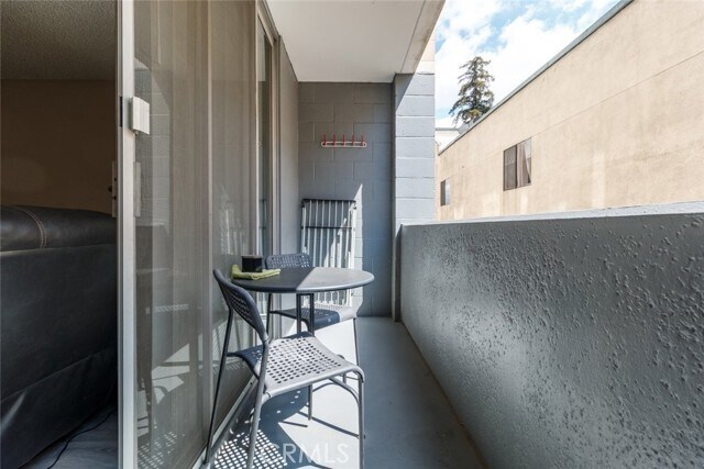 Building Photo - 421 La Fayette Park Pl