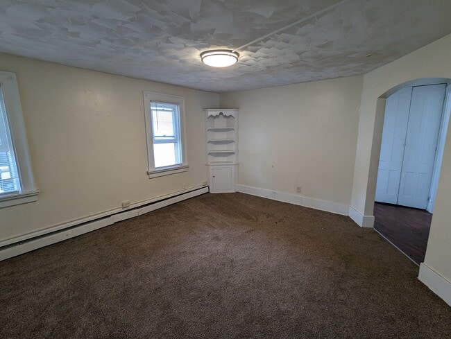 Building Photo - 608 Elmwood Ave