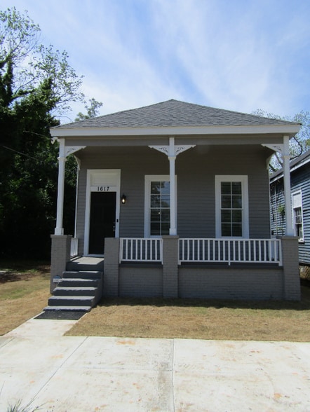 Primary Photo - 1617 3rd Ave