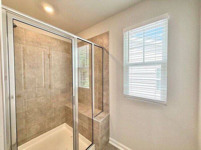 Building Photo - 388 Garden Vine Trl