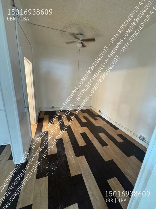 Building Photo - 515 Quapaw-5