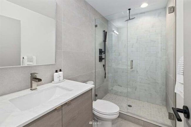 Building Photo - 4758 Green Lake Way N