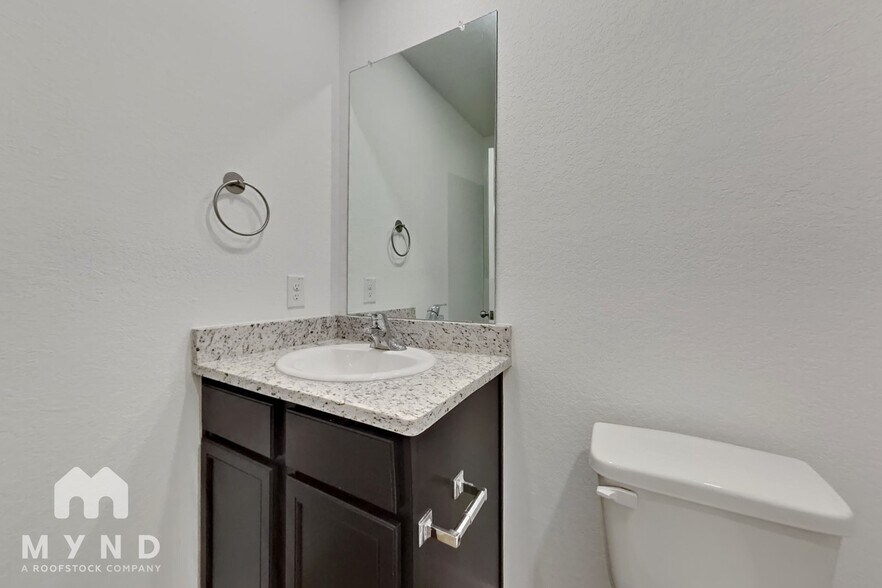 Building Photo - 6104 Underwood Way