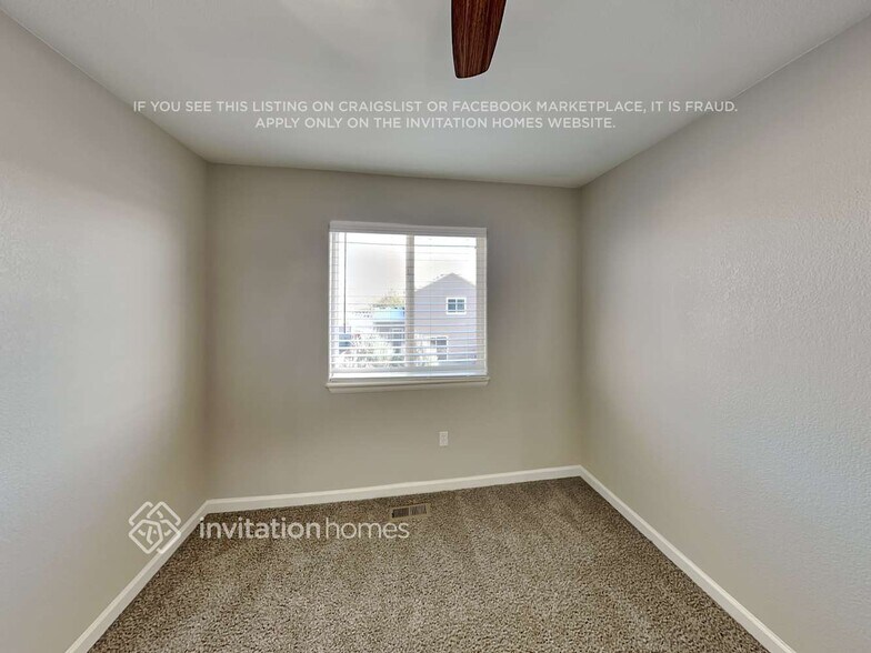 Building Photo - 366 Emerald St