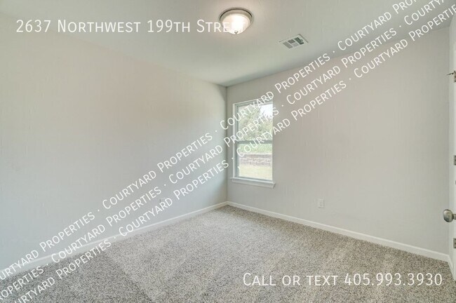 Building Photo - 2637 NW 199th St
