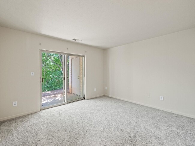 Building Photo - 103 Aspen Dr