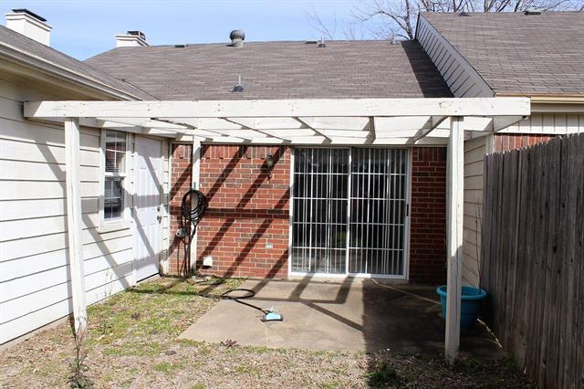 Building Photo - 2211 Forestbrook Dr