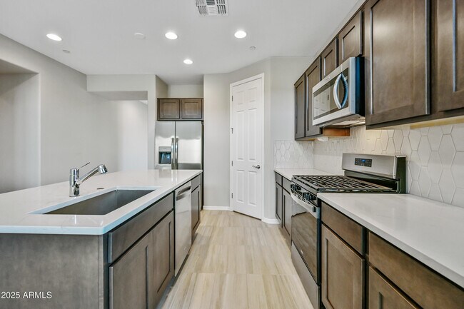 Building Photo - 13479 W Cassia Trail
