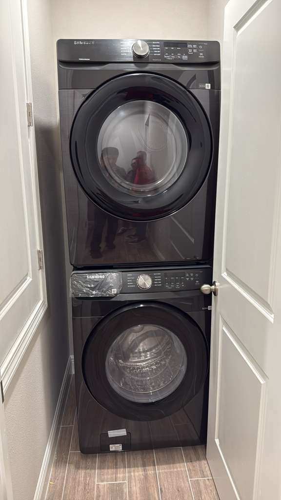 Building Photo - 10259 Pearson Ave