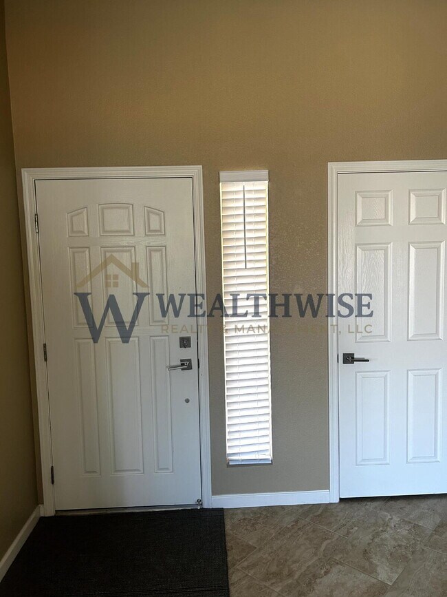 Building Photo - Luxurious 2 Bedroom 2 Bath Home for Rent in Sun City, Oro Valley 14286 N Wisteria Way, Oro Valley...