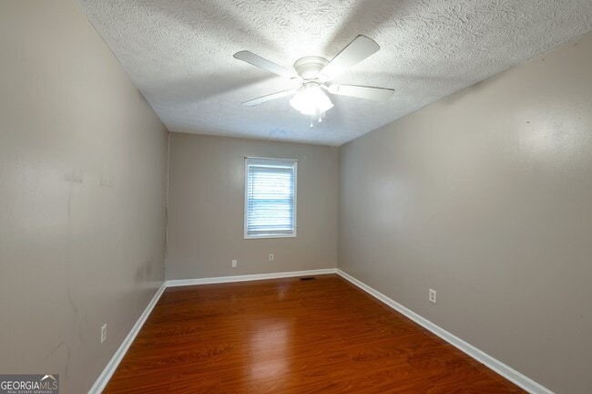 Building Photo - 134 Timber Creek Ln SW