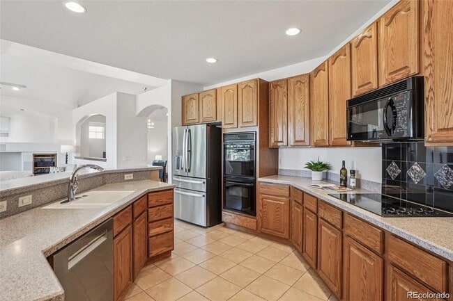 Building Photo - 6333 S Sicily Way