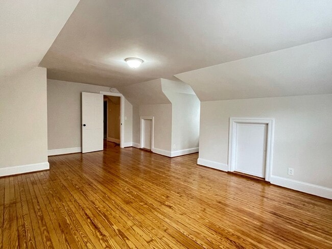 Building Photo - Everything you’ve been dreaming of is here. Lease today!