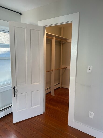 Building Photo - 1 Franklin St