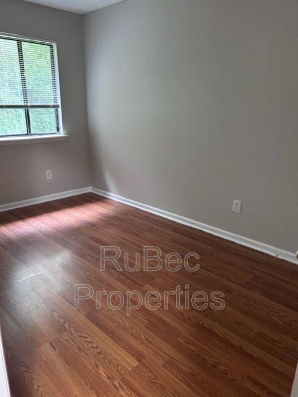 Building Photo - 6024 Spanish Oak Rd